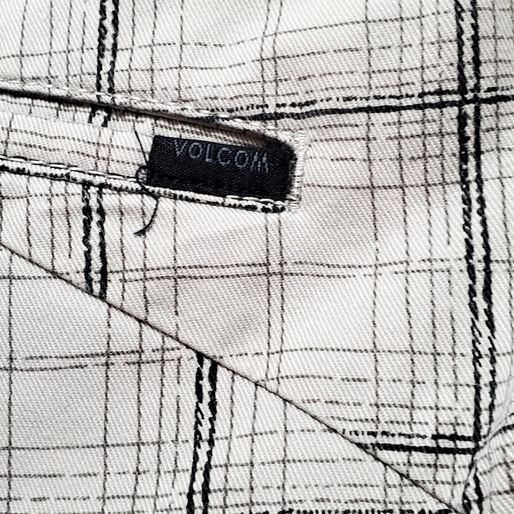 Volcom Corpo Class Shorts Men Size 33 Black/Light… - image 4